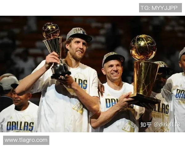 足球明星伯格的传奇人生与职业生涯全解析